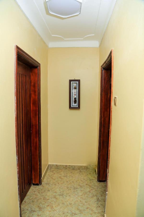 Palm Star Motel Fort Portal Ngoại thất bức ảnh
