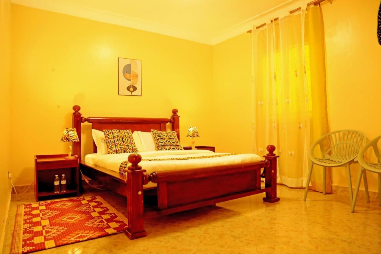 Palm Star Motel Fort Portal Ngoại thất bức ảnh