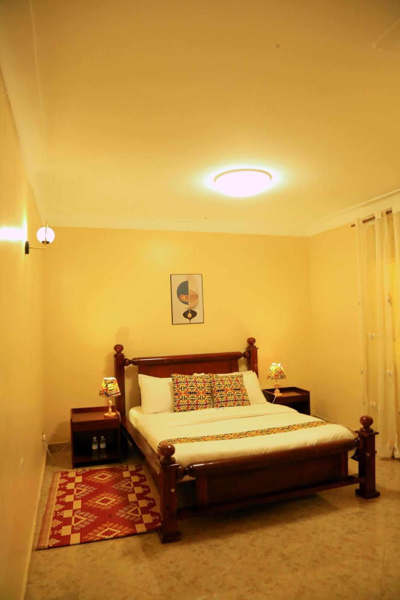 Palm Star Motel Fort Portal Ngoại thất bức ảnh